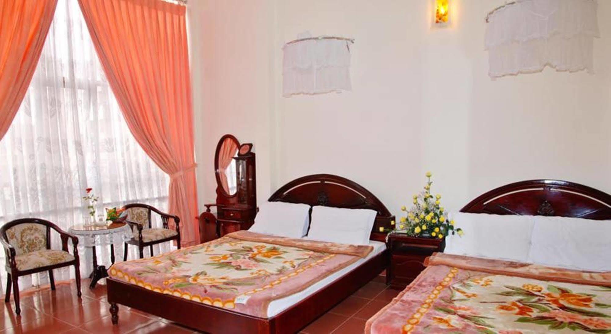Duy Phuong Hotel Dalat Exterior foto