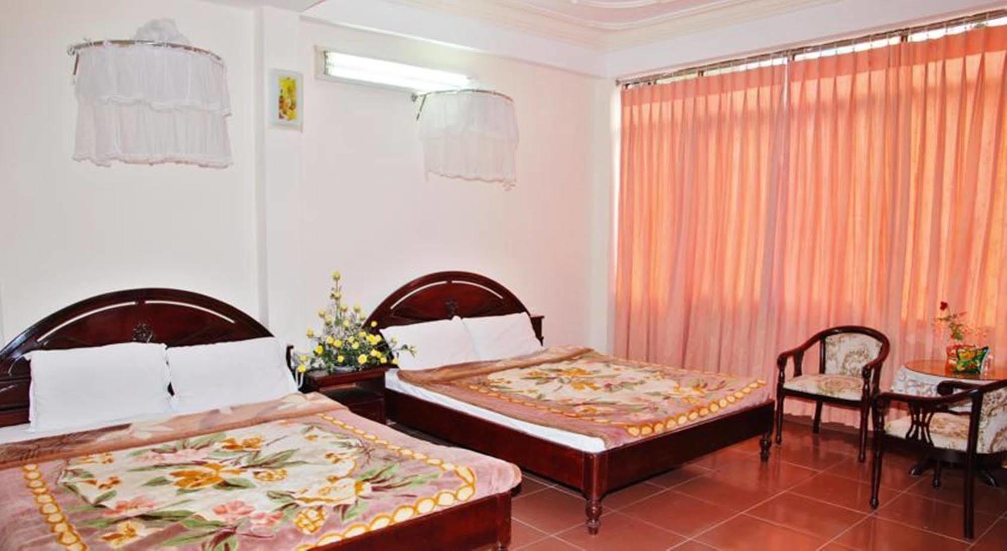 Duy Phuong Hotel Dalat Exterior foto