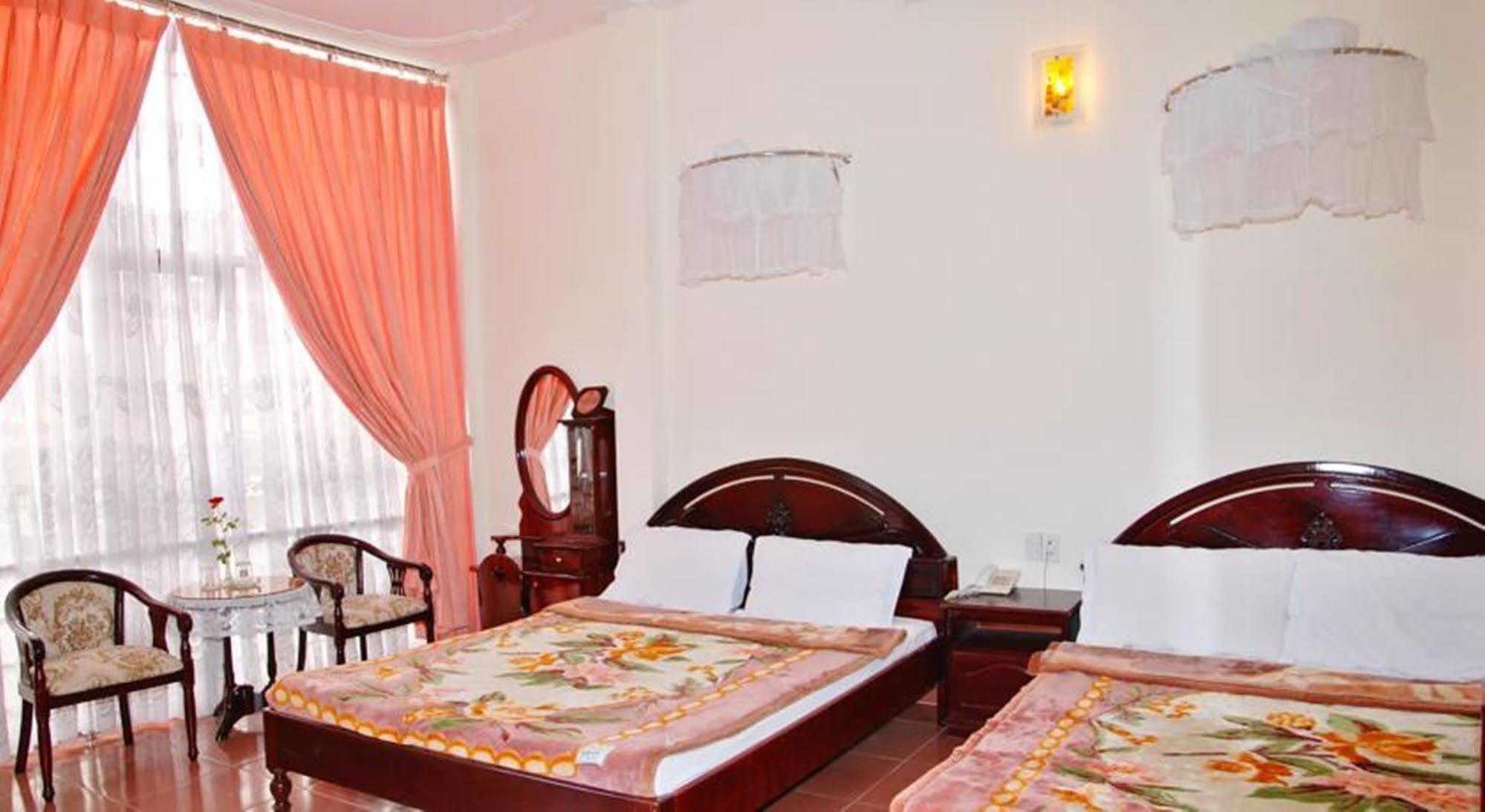Duy Phuong Hotel Dalat Exterior foto